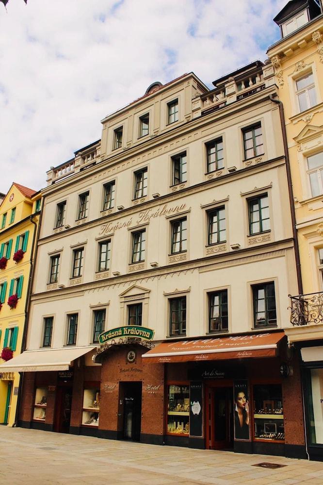 Renesance Krasna Kralovna Karlovy Vary