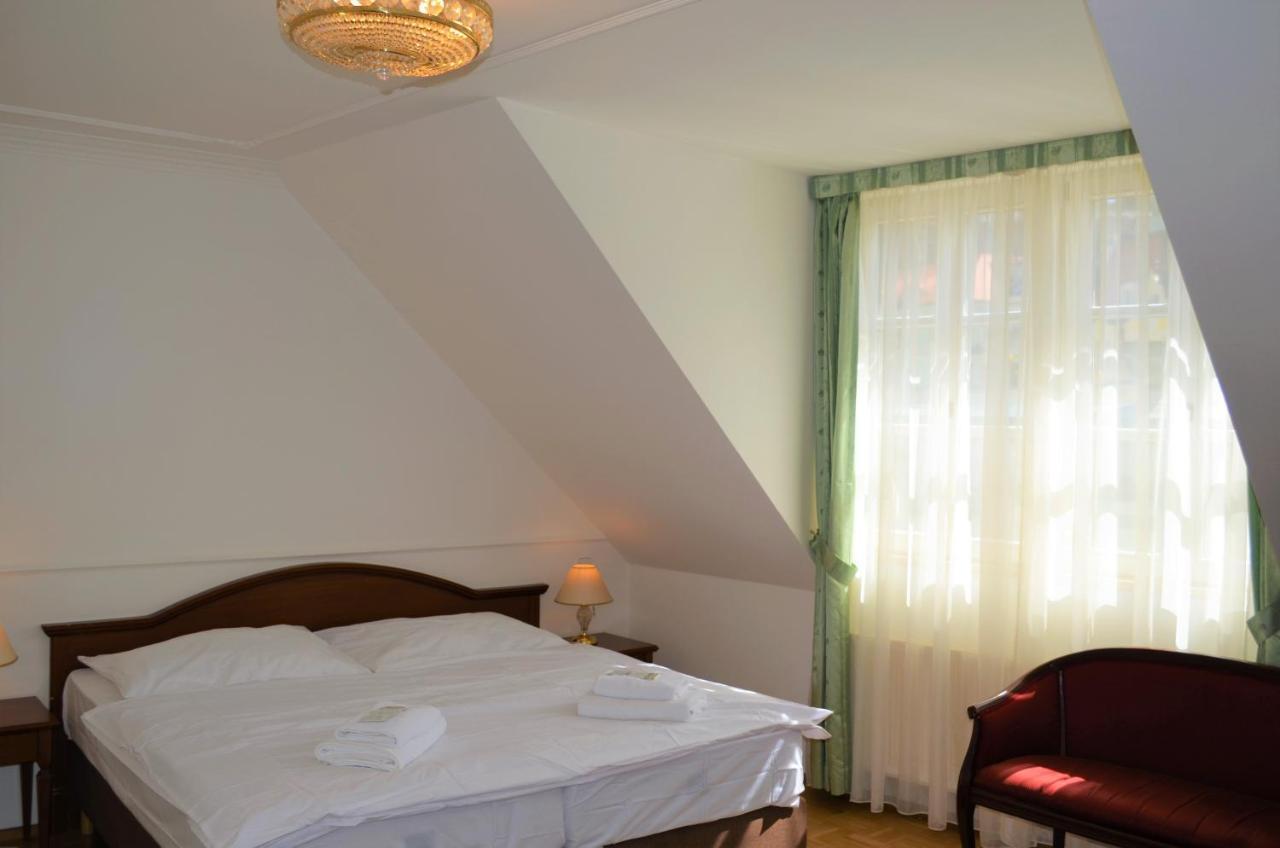 Renesance Krasna Kralovna Hotel Karlovy Vary