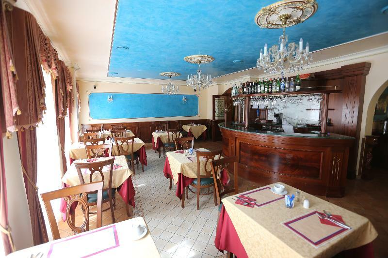 Hotel Renesance Krasna Kralovna 4*
